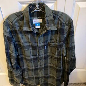 Columbia Shirt Mens Gray & Black Plaid Flannel Omni Wick Button Up w/ Pocket